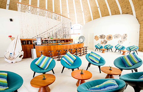 The Lounge Bar at Holiday Inn Resort Maldives