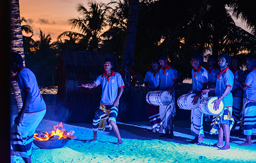 Themed Evenings by the Beach at Holiday Inn Resort Maldives