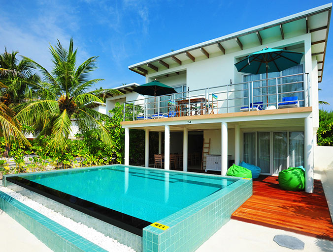 3 Bedroom Beach Pool Villa at Holiday Inn Kandooma Maldives 