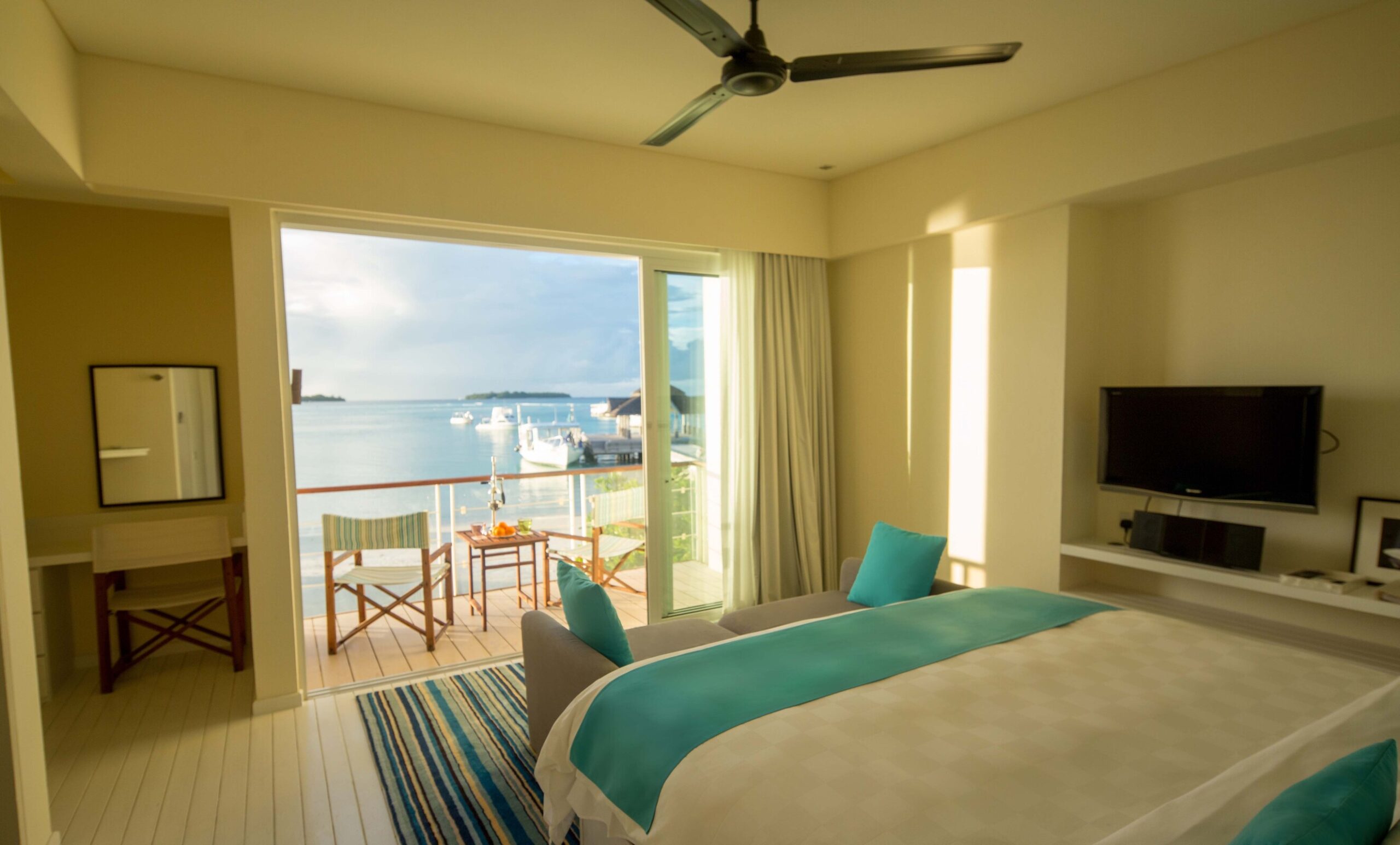 1 Bedroom Beach House Sea View at Holiday Inn Kandooma Maldives