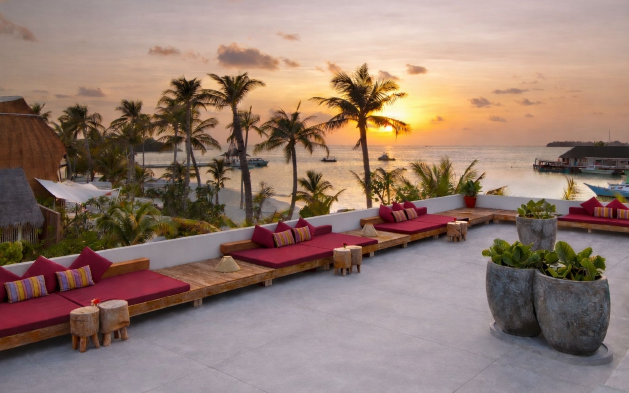Beautiful Seating Setup at Holiday Inn Resorts Maldives